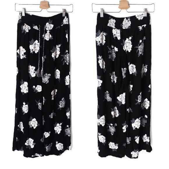 No Boundaries Floral Flowy Wide Leg Pants in S/CH - Picture 1 of 8